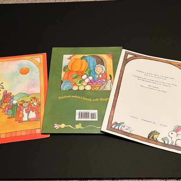 Strega Nona Book Bundle - Picture 2 of 2